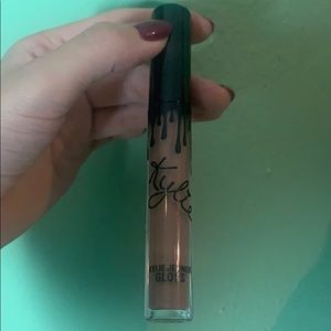KYLIE lip gloss LITERALLY